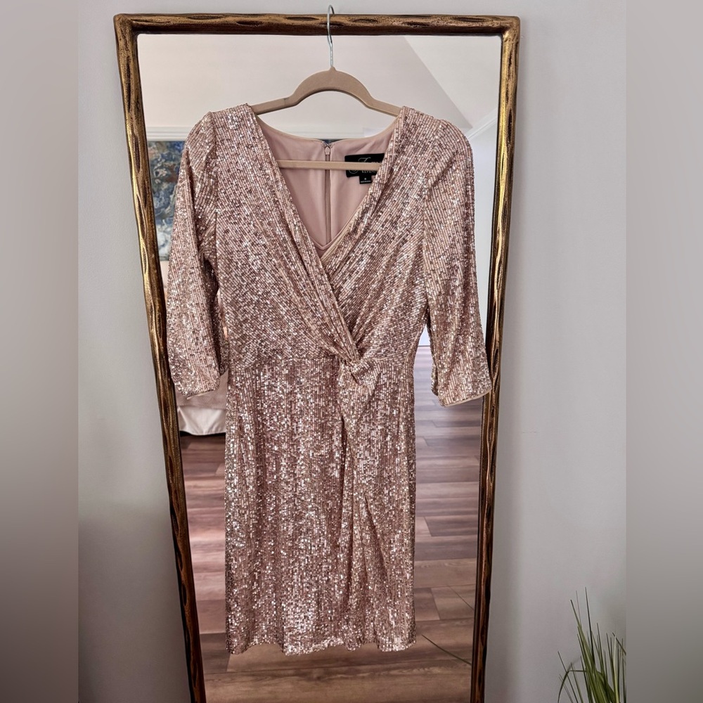 Elegant Sequin Wrap Dress in Gold